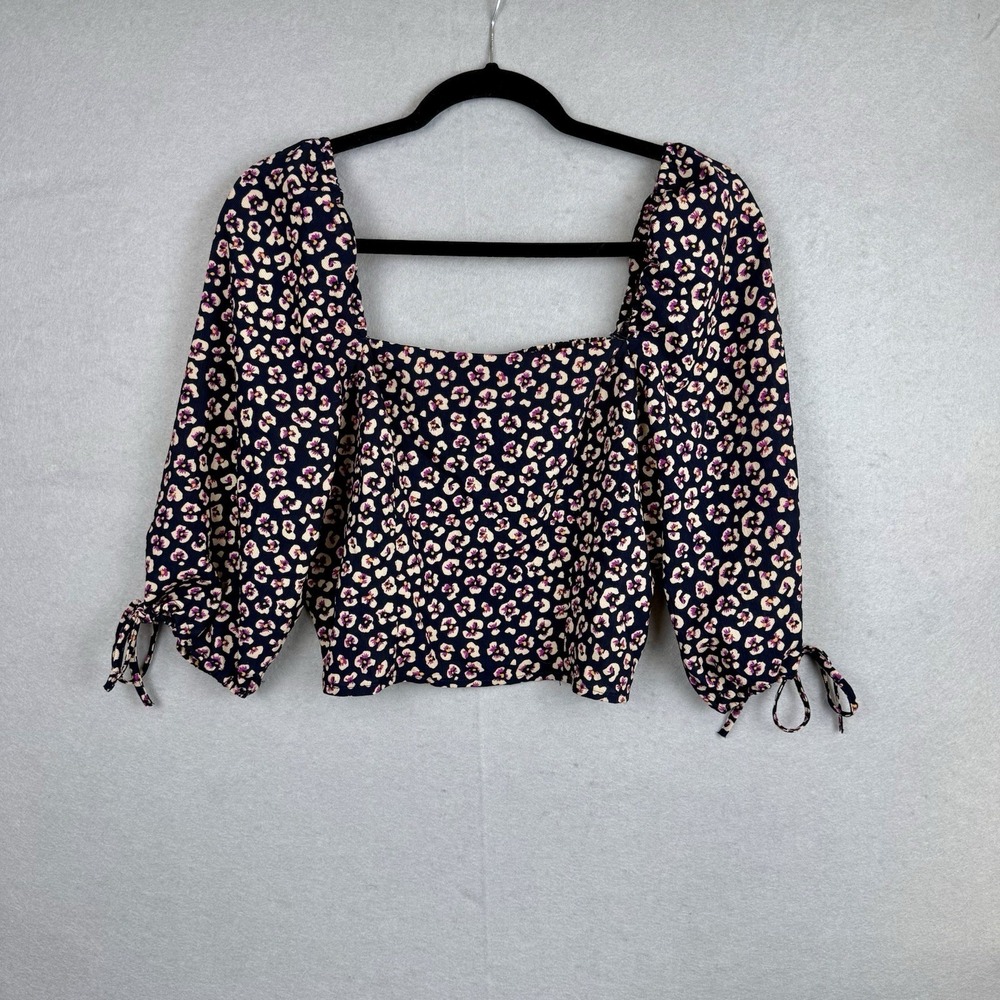 NWT Dark Blue Floral Puff Tie Sleeve Smocked Bodice Cropped Top Boho‎ Sz L
